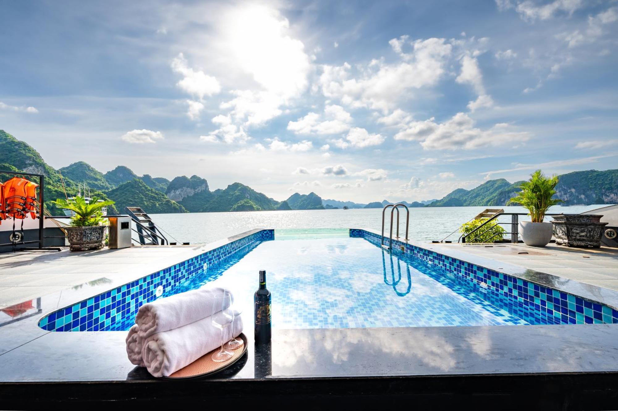 Hotel Velar Of The Sea Ha Long Zewnętrze zdjęcie